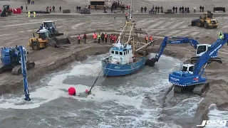 Garnalenkotter IJM-22 Zandvoort eindelijk vlotgetrokken!