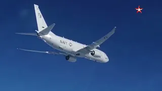 Unique footage: An Su-30 fighter escorts a US Navy reconnaissance aircraft