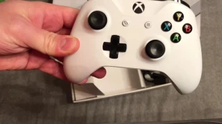 Распаковка приставки Xbox One S и еще кое-что