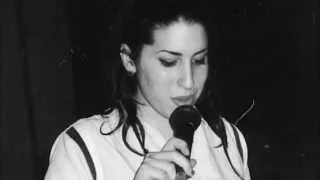 Amy Winehouse - Moon River