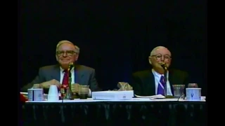 The longest question ever at a Berkshire Hathaway annual meeting?