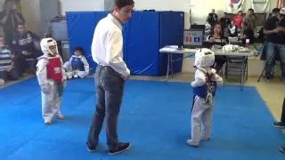 6/7 year old sparring match at Knockout Martial Arts in Rancho Cucamonga (JEREMY RIOS)
