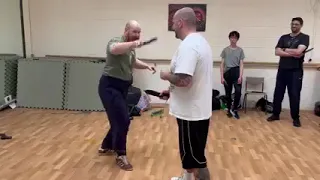 Stand Up Knife Fighting