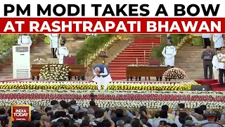 PM Modi Oath Ceremony | PM Modi Bows Down At Entire Crowd At Rashtrapati Bhawan | India Today