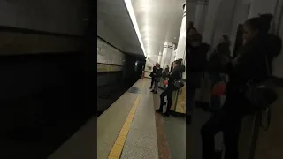 Катаемся на Штадлер Минск метро Katamja on shtadler Minsk metro