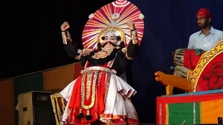 Yakshagana -- Dhee shakthi - 1 - Suresh shetty & Anand kumar - Hudugodu Chandrahasa