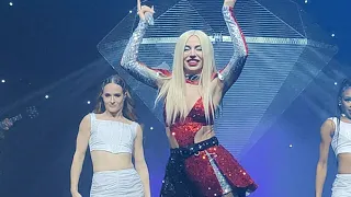 Ava Max - Diamonds & Dancefloor / My Head & My Heart Live Fabrique Milano 15 Maggio 2023 [4K]