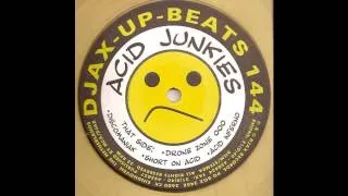 Acid Junkies - Sector 8 (Acid Techno 1992)