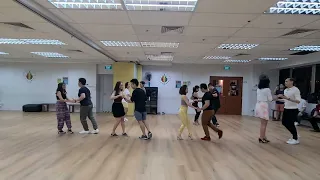 Caliente Dance Studio Singapore Salsa social dance Caramelo Con Picante - Lazarito Valdes y Bamboleo