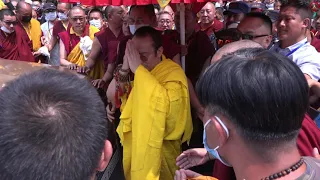 Guru Vajradhara, H.H the Chamgon Kenting Tai Situpa Rinpoche welcomed at Dabsang Gumba, Boudhanath.
