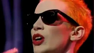 EURYTHMICS - SWEET DREAMS = are made of this  : 》 TOP OF THE POPS 1983