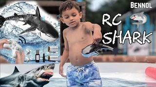 Shark - Rc Swim And Spray! Remote Control Shark Toy | Bennol