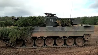 Leopard 2 Tanks Having Fun - Bad Frankenhausen