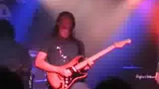 Martin Mickels playing in Statetrooper -Veni Vidi Vinci solo