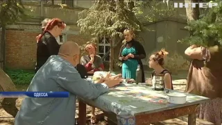 В Одессе переселенцев из Донбасса хотят отправить в село