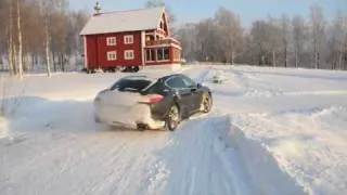 Porsche Panamera Turbo drifting