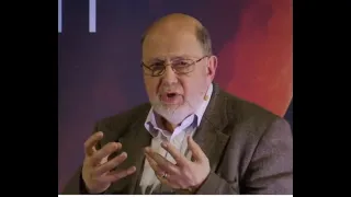 N.T. Wright  shares his views on women in the ministry