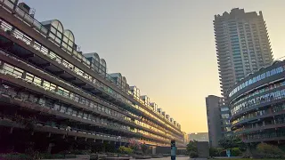 London Sunrise Walk - Barbican Posh Housing Estate, from St Paul’s Cathedral to Farringdon