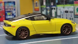 MINI GT Nissan Z Proto Spec 2023 Ikazuchi Yellow / No. 415 Unboxing