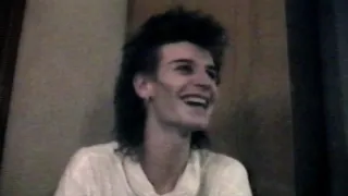 daniel ash being daniel ash for 5 minutes (bauhaus / love and rockets moments)