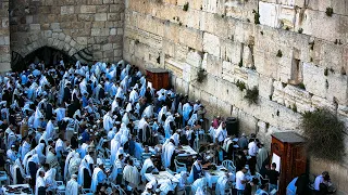 О чём плачут евреи у Стены Плача в Иерусалиме?!