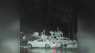 Car slams into power pole in Pittsburg