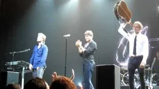 A-Ha - "Take On Me" (Club Nokia 05/15/10)