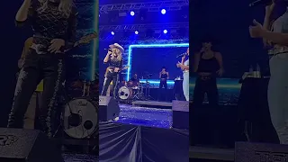 Dividir o palco com a Ana Castela não foi nada fácil, aliás é a Boiadeira bb 👢🤠