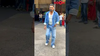 Suniel Shetty gets CONFUSED while posing for paps outside Dance Deewane set 😱 #shorts #sunielshetty