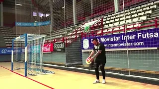 Уникальний финт Рикардиньо!!Ricardinho best trick!!!