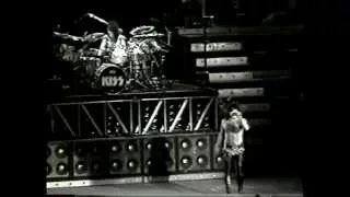 KISS Farewell Tour Trenton, NJ 9-26-2000 FULL SHOW 2CAM MIX