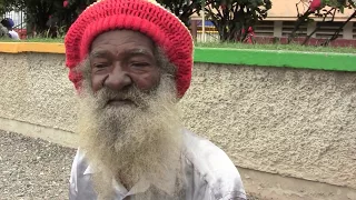 Rasta Elder Teaches World Leader  How To Live