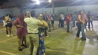 Vamos dança #roça #vidanaroça #agro #minasgerais #vidareal #brasil #mulherbonita #mudança