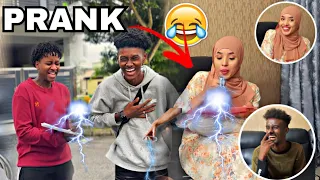 PRANK KORONTO OO AD UXANUN BADAN AMIRA CUMER MACALIMO😂😂