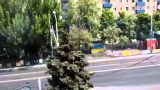 Мариуполь  Украинские силовики на БМП, начало боя  09 05 14