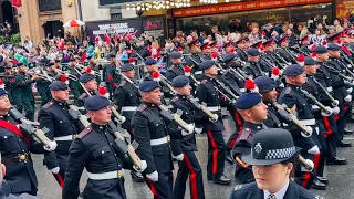 Awesome Parade Fit For A King