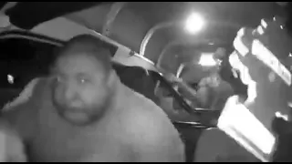 Taxi driver takes armed hijackers on a hell ride.