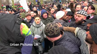 Violence erupts at Tommy Robinson speech in Central London