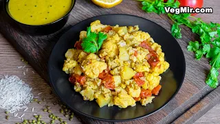 Khichri, kichari: khichdi with mash beans and basmati rice - classic vegetarian recipe by Ayurveda