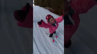 Skiing with my 4 year old daughter! 🙌❤️ #cute #kids #girl #funny #family