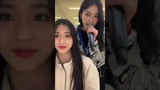 STAYC sumin and isa singing ditto newjeans😻