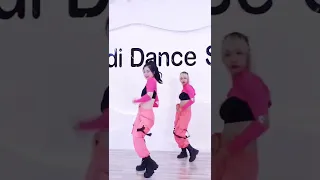 See Tình - Hoàng Thuỳ Linh Tiktok Remix | Tiktok Dance | Baladi Studio