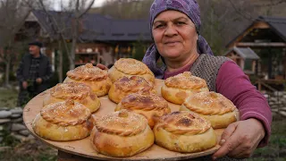 Rustic Delights: Village-Style Beef and Vegetable Mini Pies Recipe