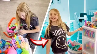 Organizing Everleigh’s HUGE Fidget Toy Collection! 🥳 Mrs. Bench