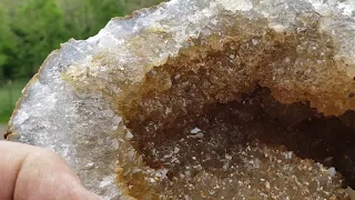 "Pancake geode" cracking with amazing color and large calcite