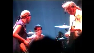 Neil Young & Pearl Jam - Like A Hurricane Live RDS Simmonscourt, Dublin 26.08.95