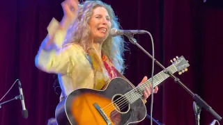 Sophie B Hawkins “Right Beside You" (Live in St Louis Mo 05-13-2023)