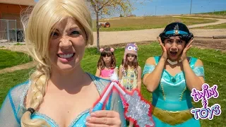 OH NO! Frozen Elsa's MAGIC WAND is Broken!!