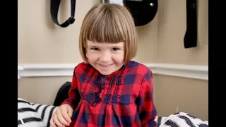 5 jähriges Kind aus den USA spricht Deutsch - 5-year old American girl speaks German