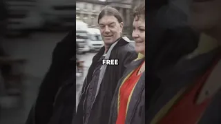 Woman Screams At Man For Giving Her Free Cash